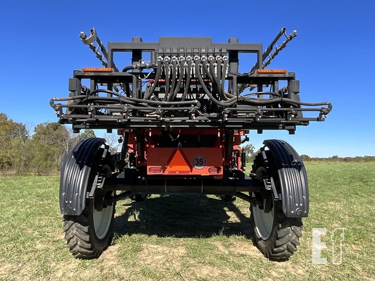 2012-apache-as720-image-4