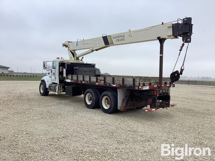 peterbilt-335-image-5