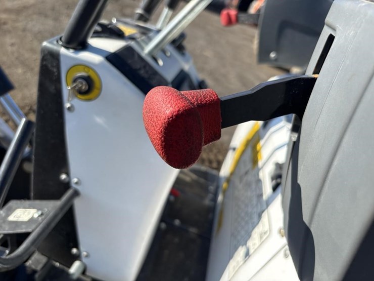 2022-bobcat-e10e-hydraulic-excavator-image-28