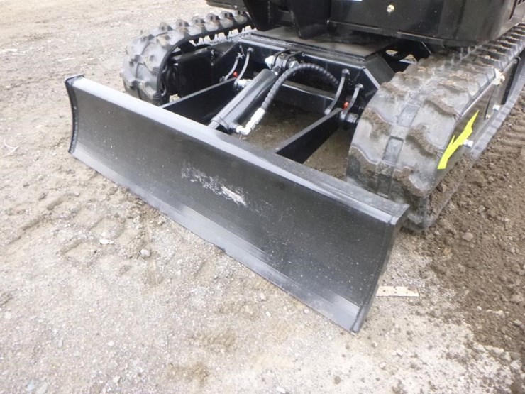 2025-vicsec-vc15-y-hydraulic-excavator-image-15