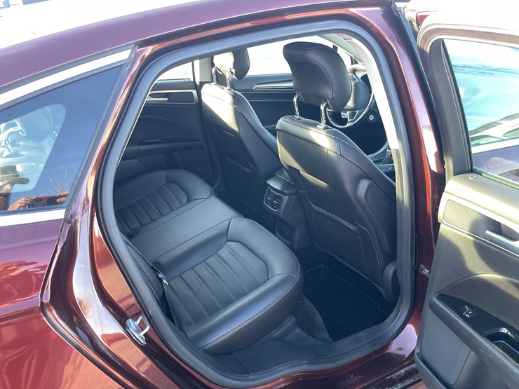 #1388-•-2015-ford-fusion-(has-wi-title)-(of)-image-56