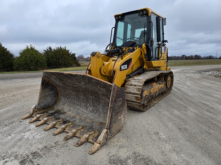 caterpillar-953d-image-3