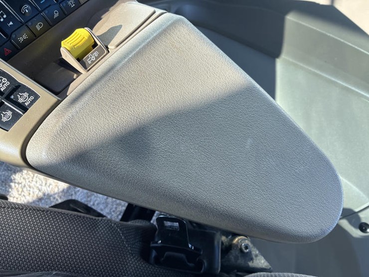 john-deere-8r-370-image-84