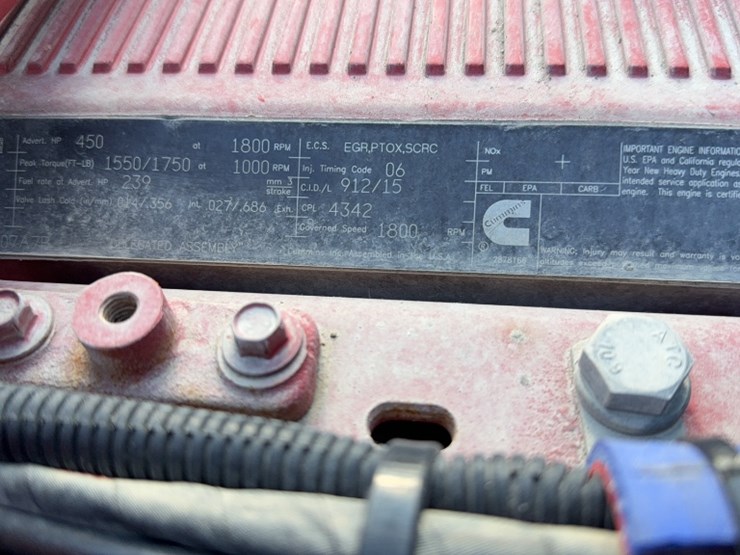 2018-peterbilt-389-image-22