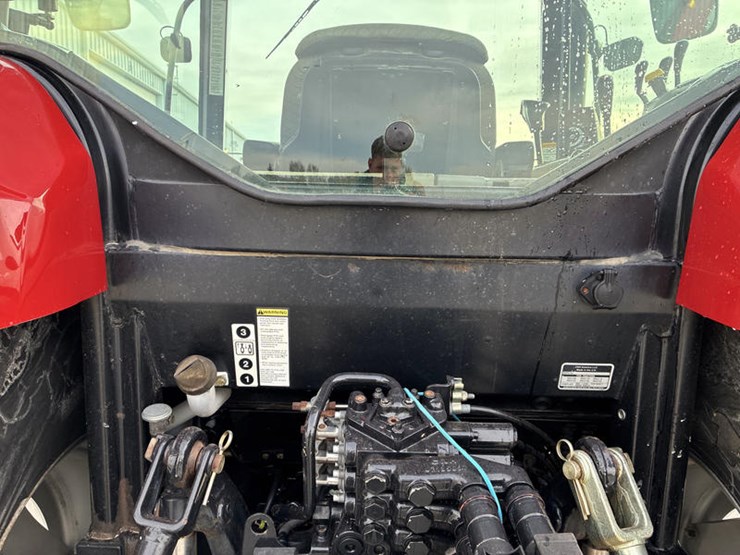 case-ih-mxu130-image-28