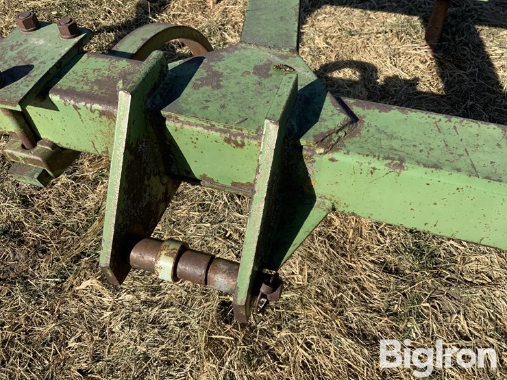 john-deere-3-pt.-chisel-image-11