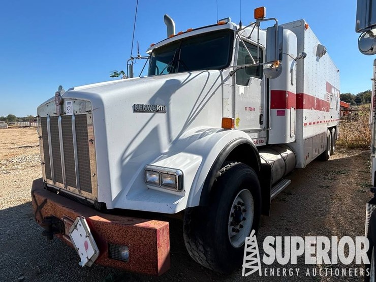 2009-kenworth-t800-image-3