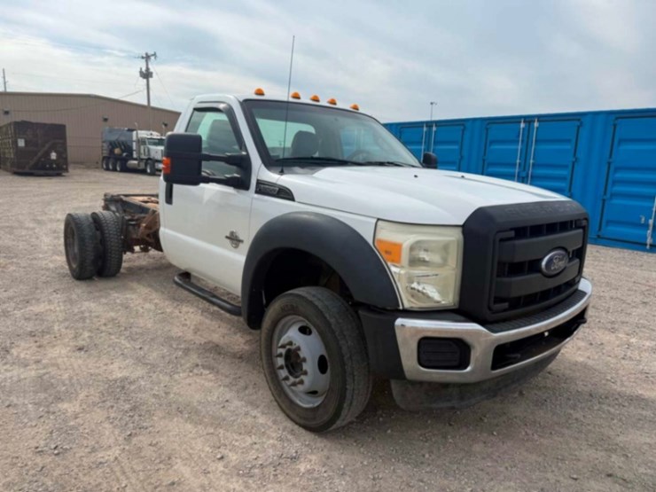 ford-f550-image-3