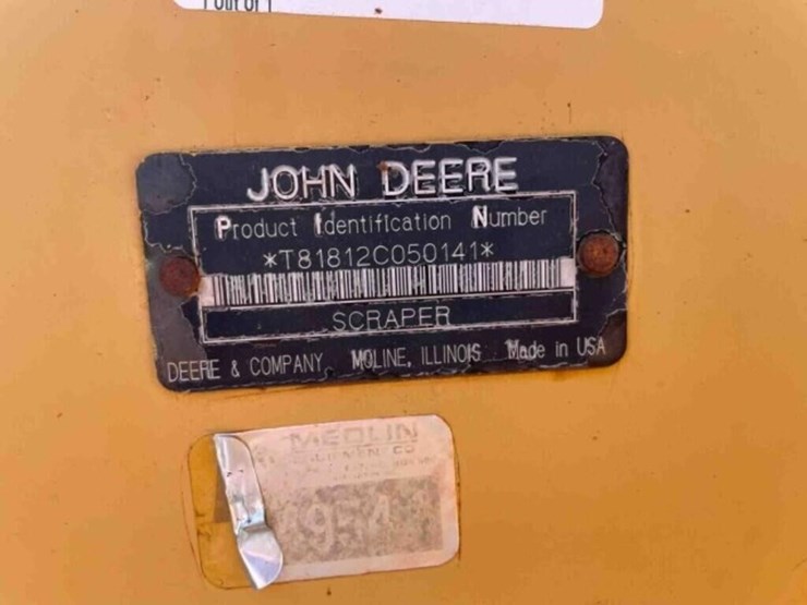 2004-&-2005-john-deere-1812-scraper-package-of-two-image-25