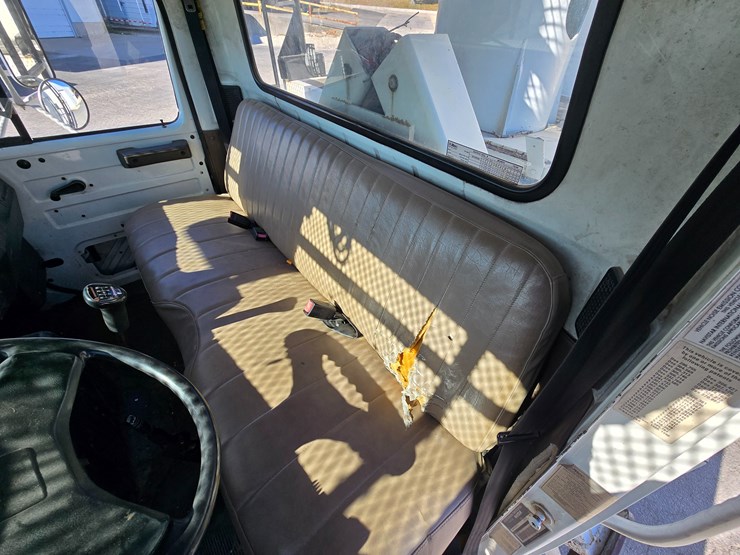 1999-international-4700-image-58