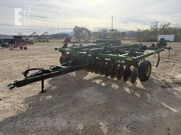 john-deere-714-image-3