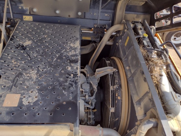 case-cx350d-image-41