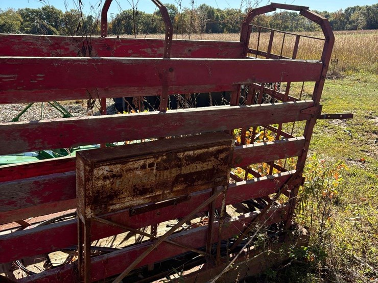 fair-banks-scale-image-7