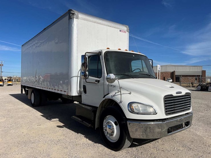 freightliner-m2-106-image-3
