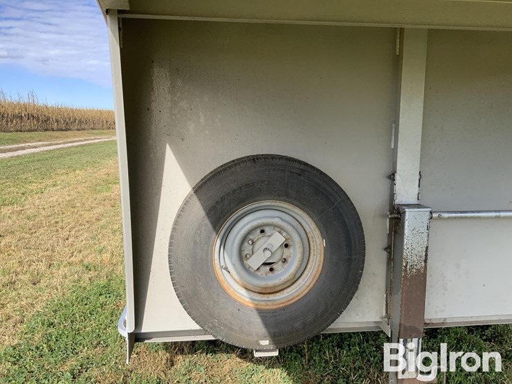 2019-elite-tri/a-gooseneck-livestock-trailer-image-18