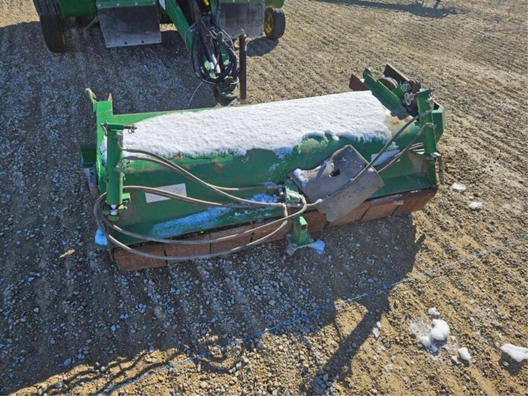 john-deere-566-image-47