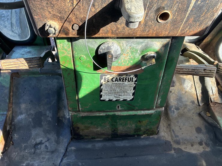 john-deere-4520-image-52