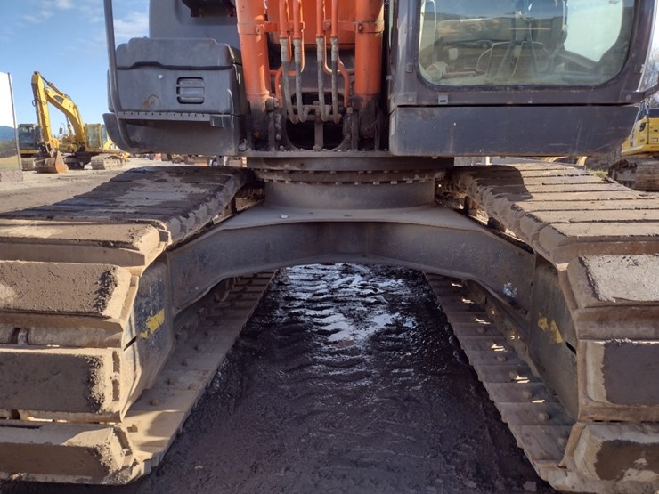 hitachi-zx160-lc-3-image-19