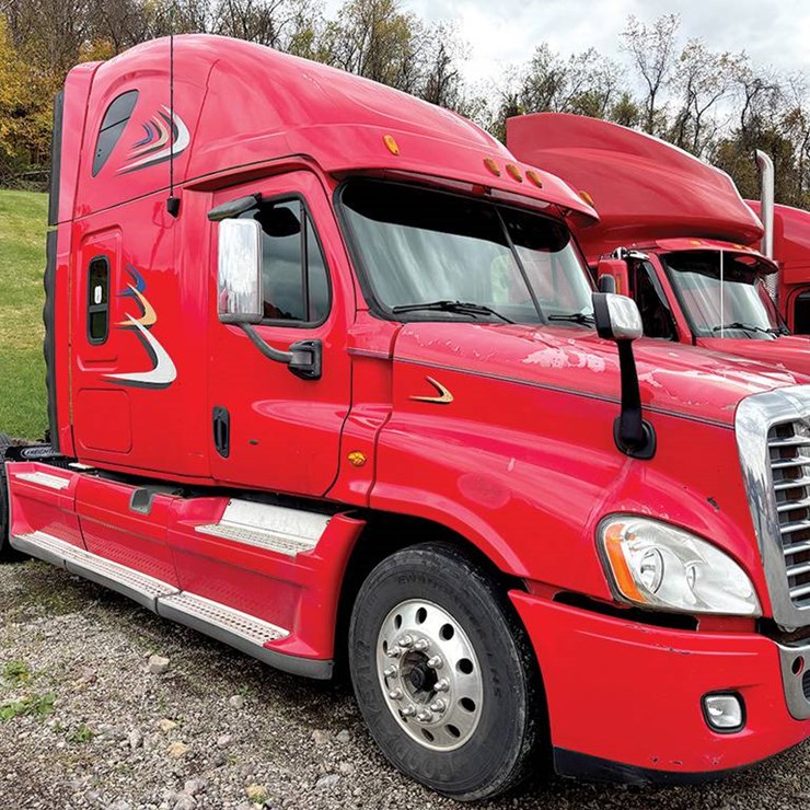 2013 FREIGHTLINER CASCADIA 125