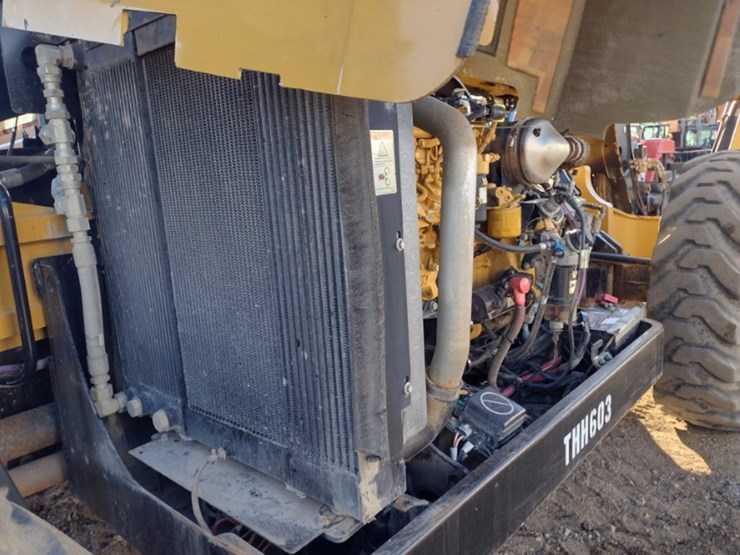 caterpillar-tl943c-image-27