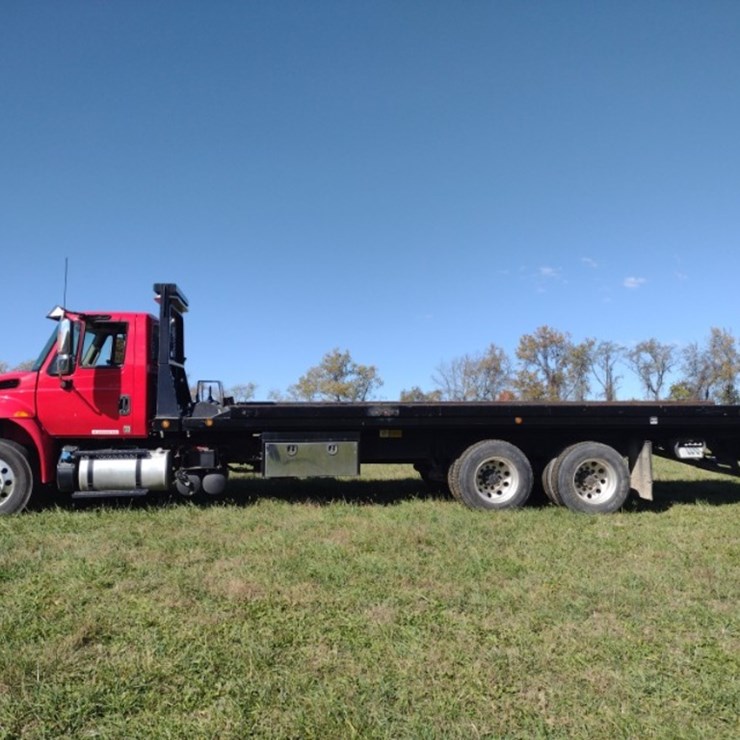 INTERNATIONAL DURASTAR 4400