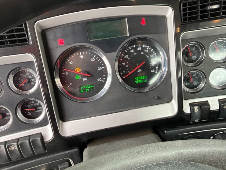 kenworth-t800-image-20