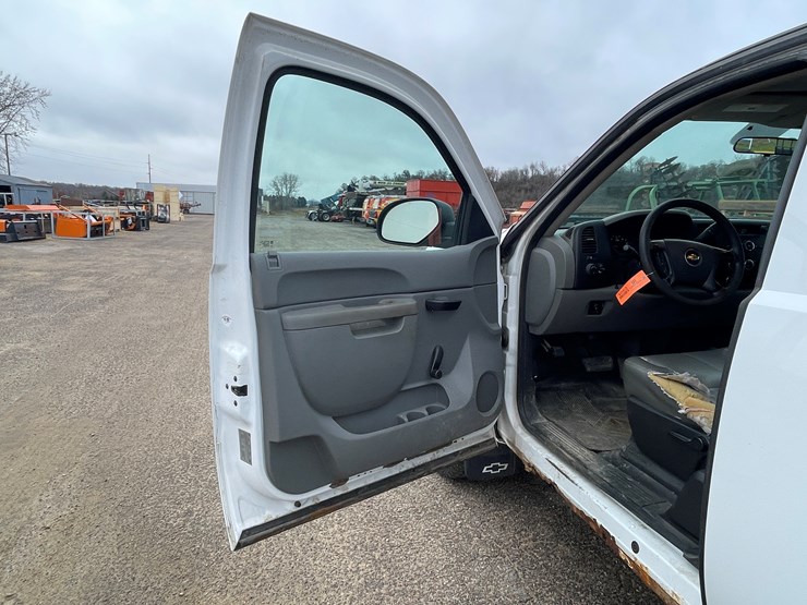 2013-chevrolet-1500-image-20