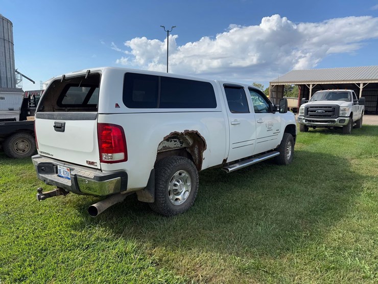 2009-gmc-2500-image-5