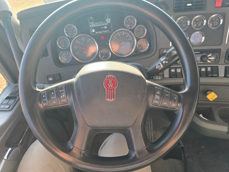 kenworth-t880-image-100