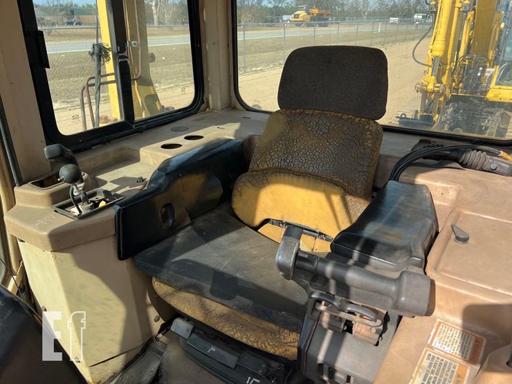 caterpillar-d6m-image-31