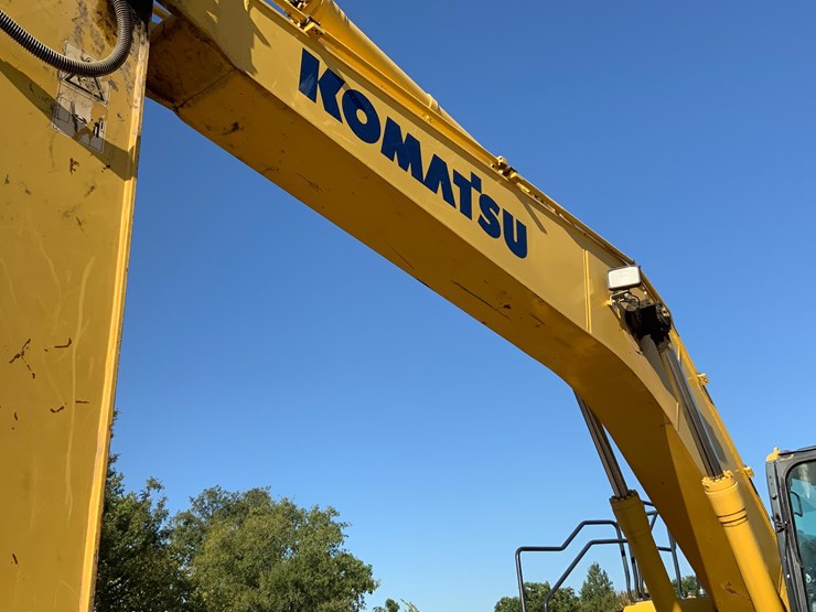 komatsu-pc210-lc-11-image-19