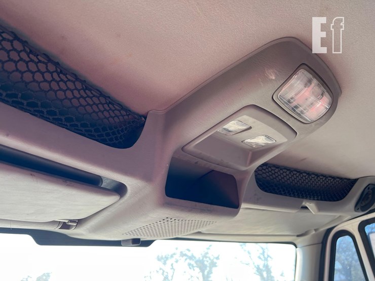 international-durastar-4300-image-34