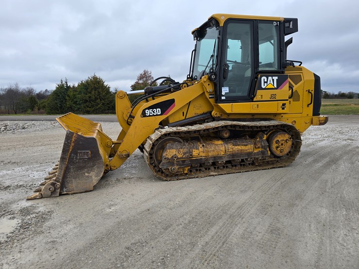 caterpillar-953d-image-10