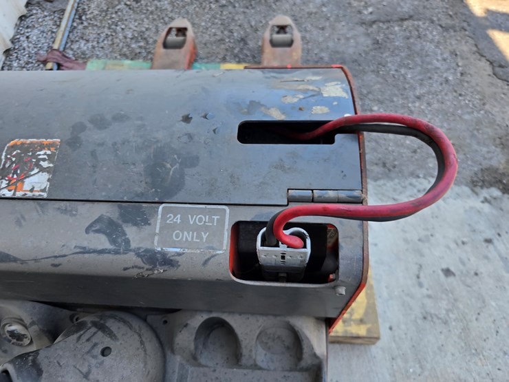 #21023-•-electric-pallet-jack-image-11