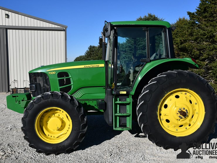 john-deere-7330-image-8