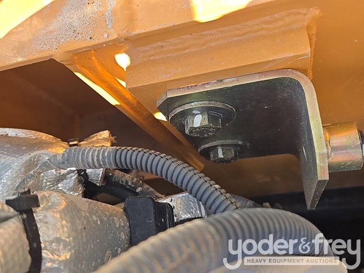 2021-case-cx210-lc-image-167