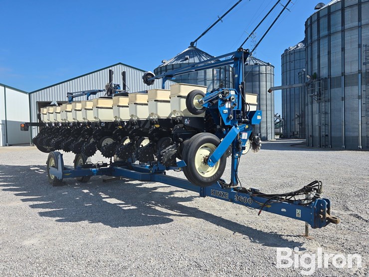 kinze-3600-image-4