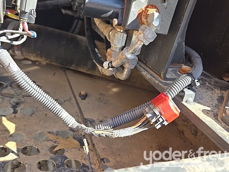 2021-case-cx210-lc-image-118