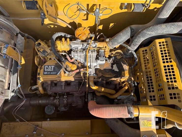 2019-caterpillar-326fl-image-22