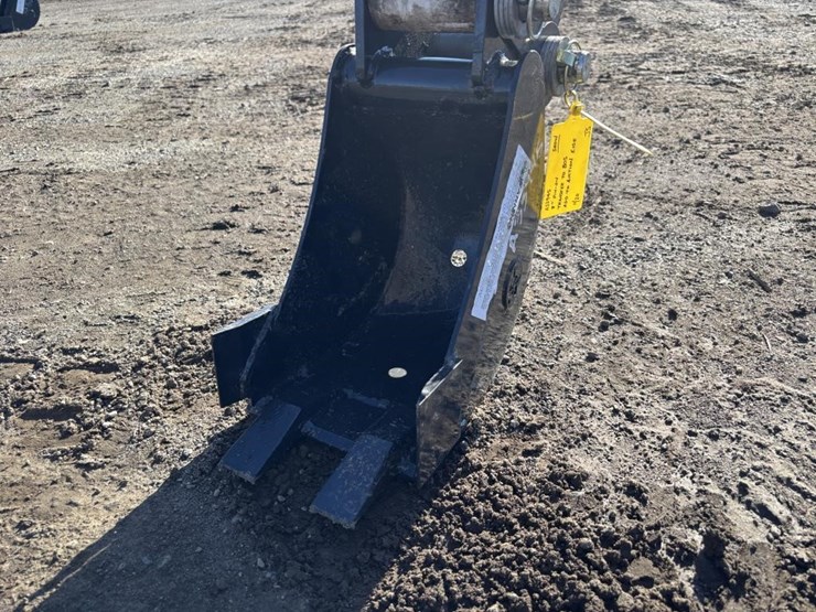 2022-bobcat-e10e-hydraulic-excavator-image-12