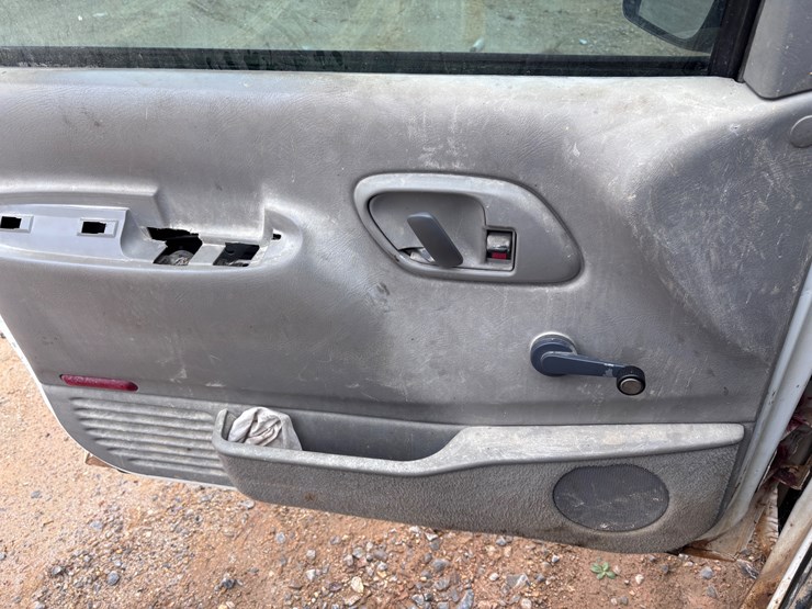 chevrolet-2500-image-30