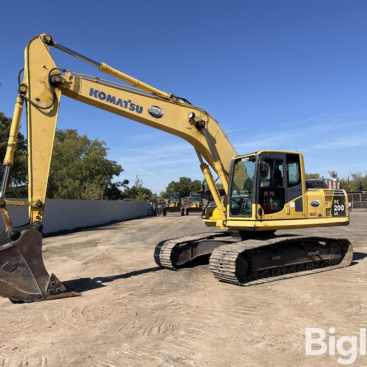 2010 KOMATSU PC200 LC-8
