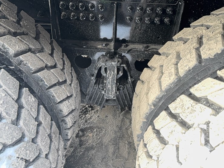 peterbilt-567-image-6