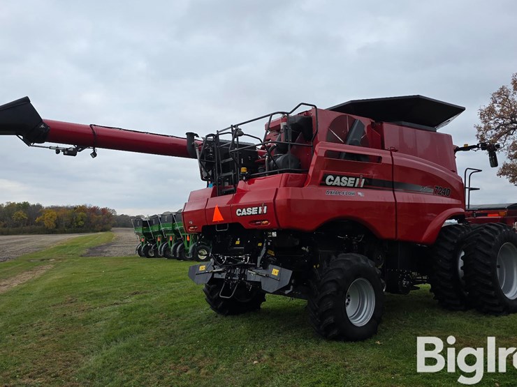 case-ih-7240-image-5