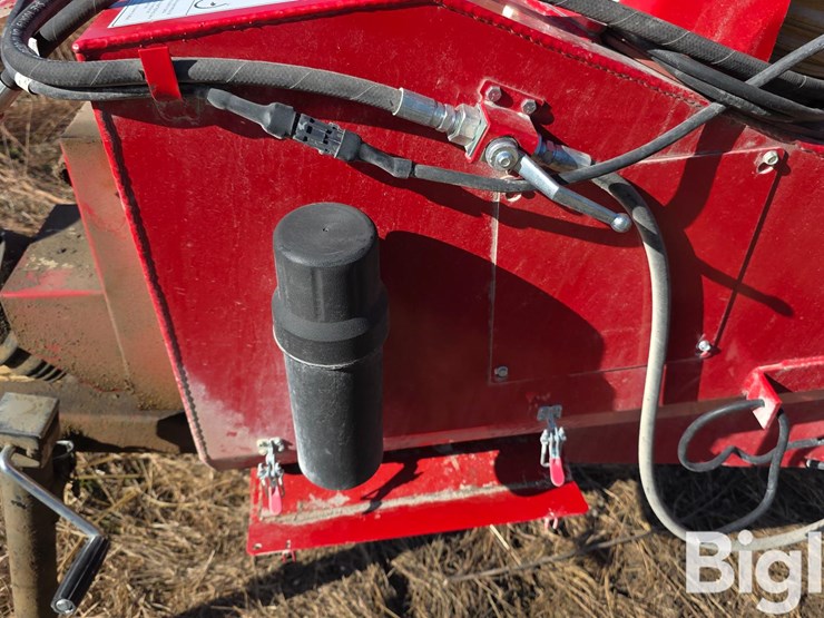 westfield-mkk-100-63-grain-auger-w/swing-hopper-image-13