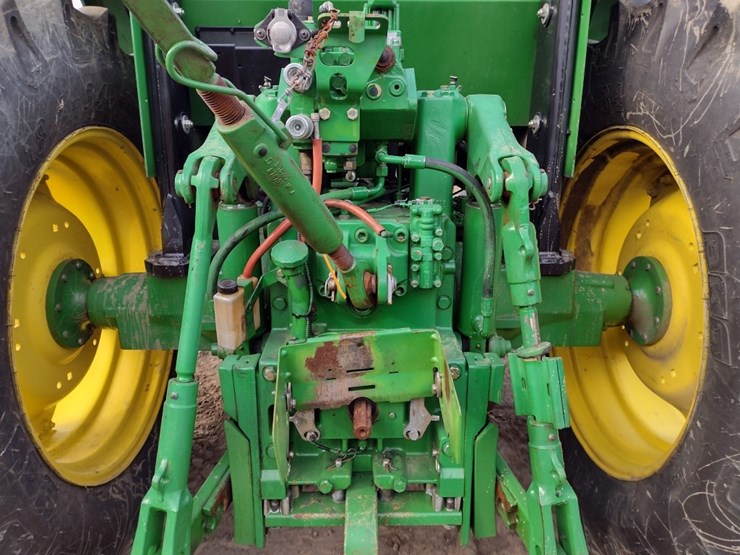 john-deere-6210-image-16