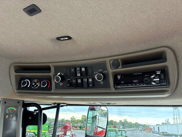 case-ih-steiger-580-image-108