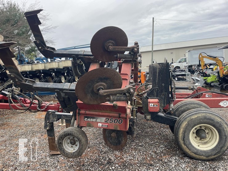 case-ih-2500-image-7