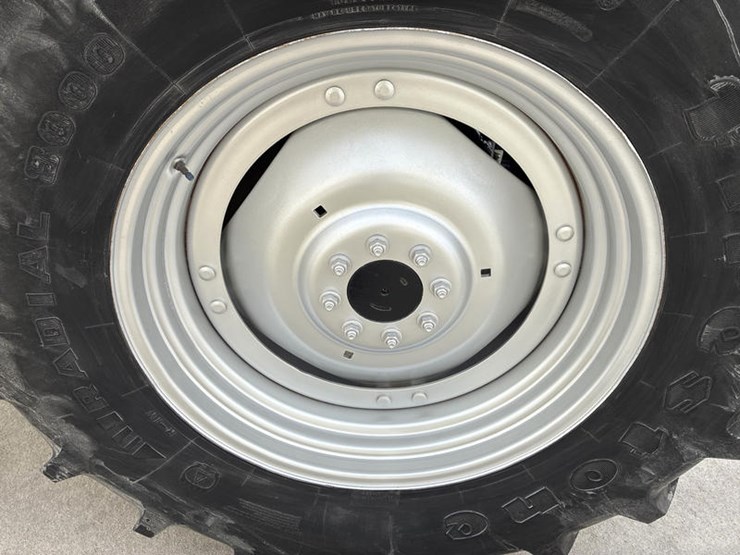 case-ih-mxu130-image-65