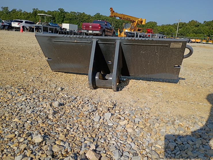 #21917-•-hydraulic-breaker-mount-for-skid-steer-image-1